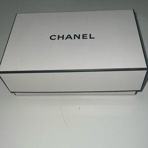 Chanel box